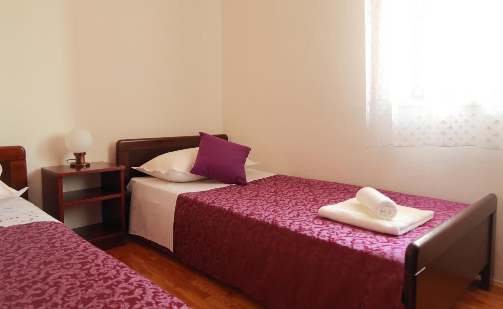 Apartments Ivanka Trogir Bagian luar foto
