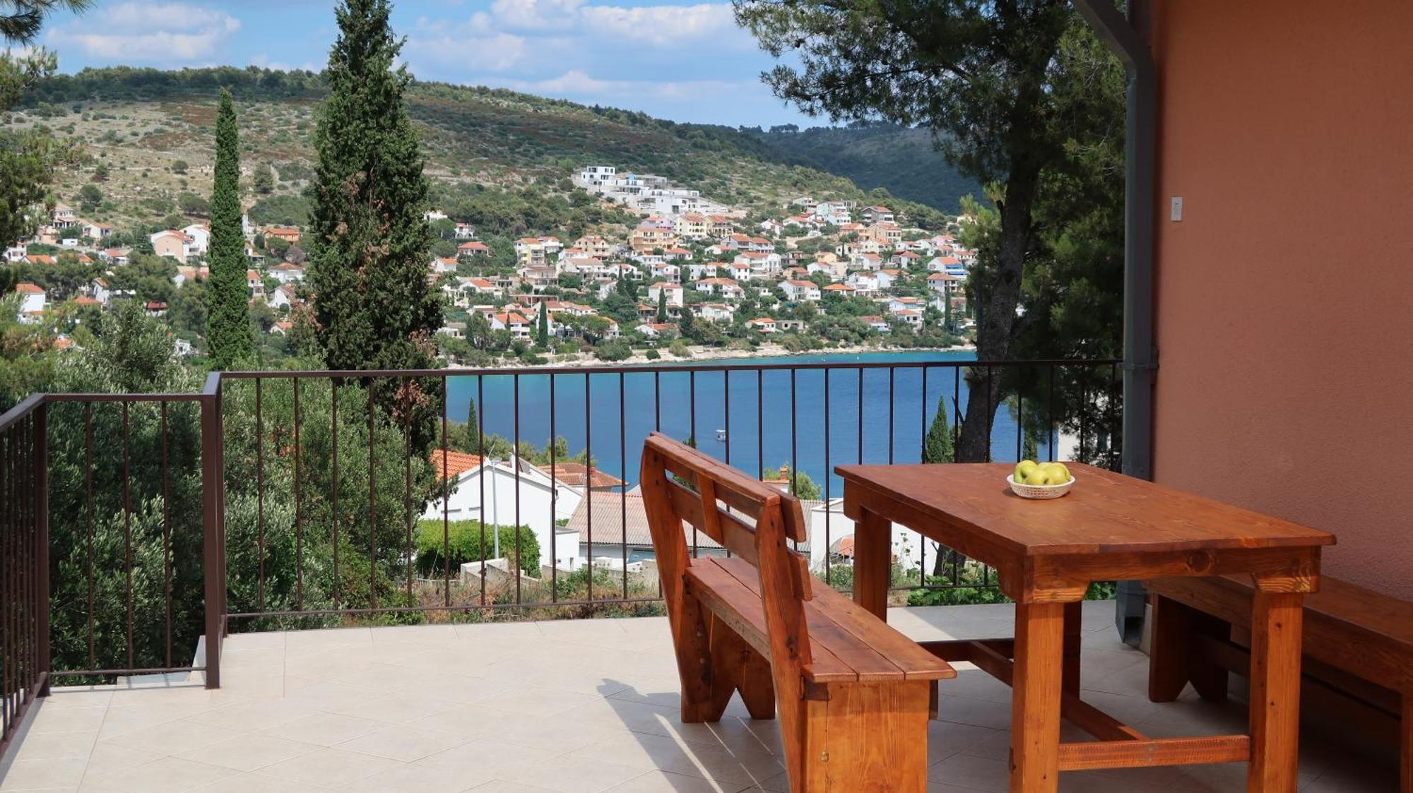 Apartments Ivanka Trogir Bagian luar foto